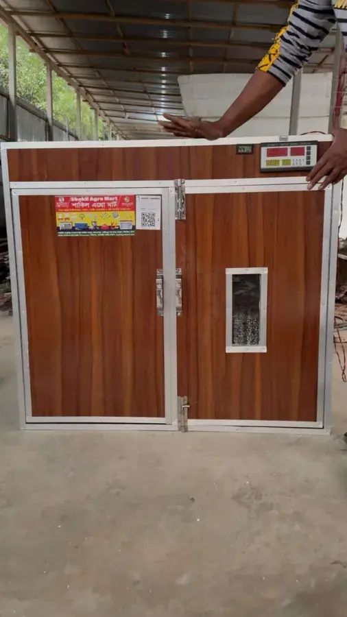 ১০০০ হাঁস মুরগি বা ৩০০০ কোয়েলের ডিমের মেলামাইন বডি ফুল অটো ইনকিউবেটর